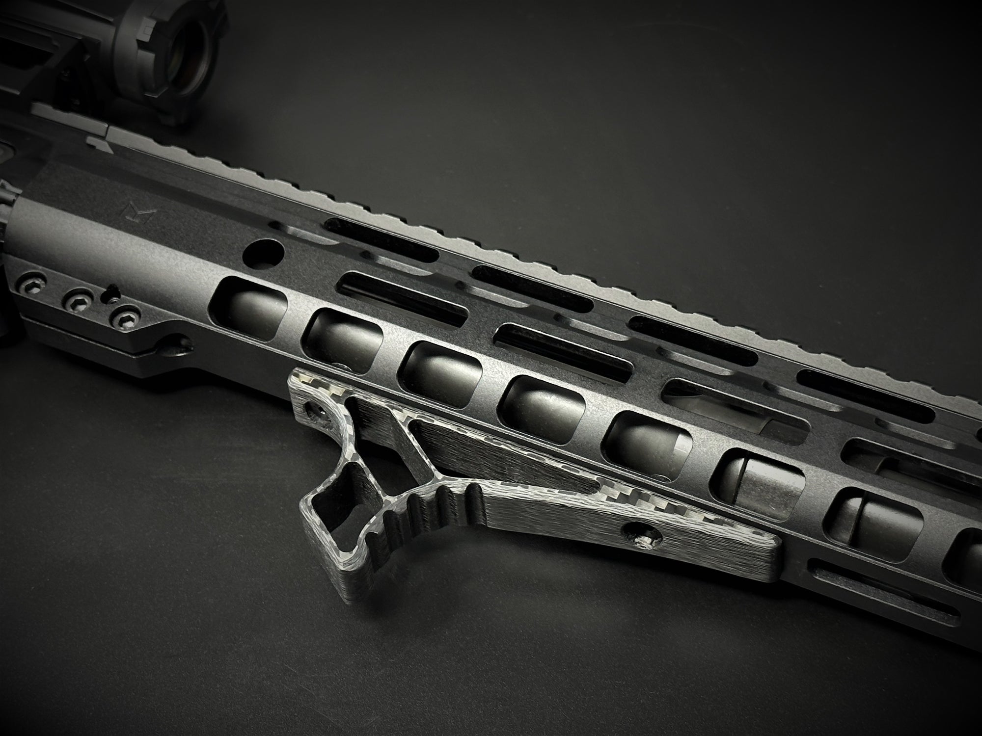 Moruzzi AeroLite AFG carbon fiber M-LOK handstop mounted on AR-15 rail system