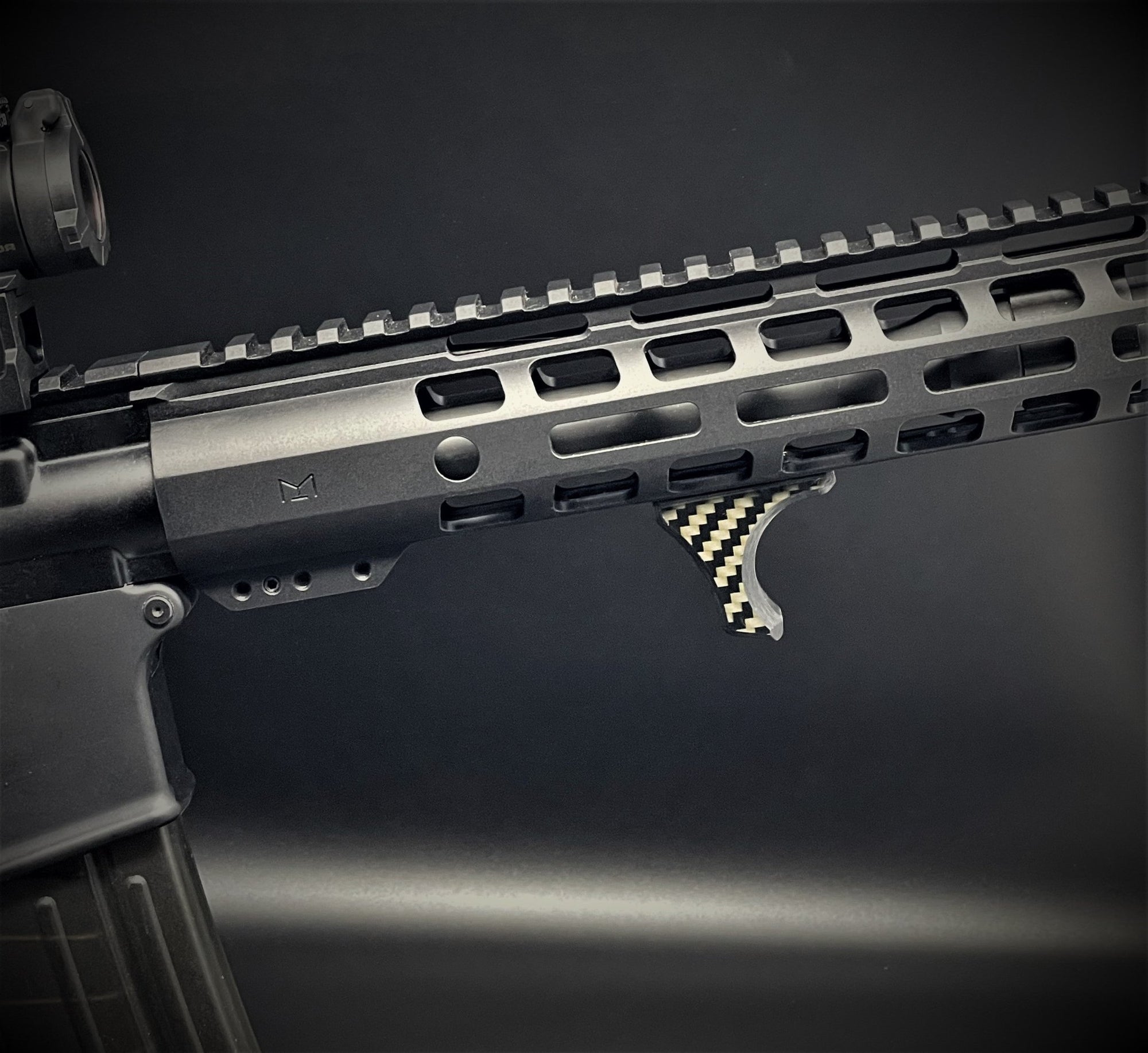 carbon fiber m-lok compact handstop installed on ar handguard