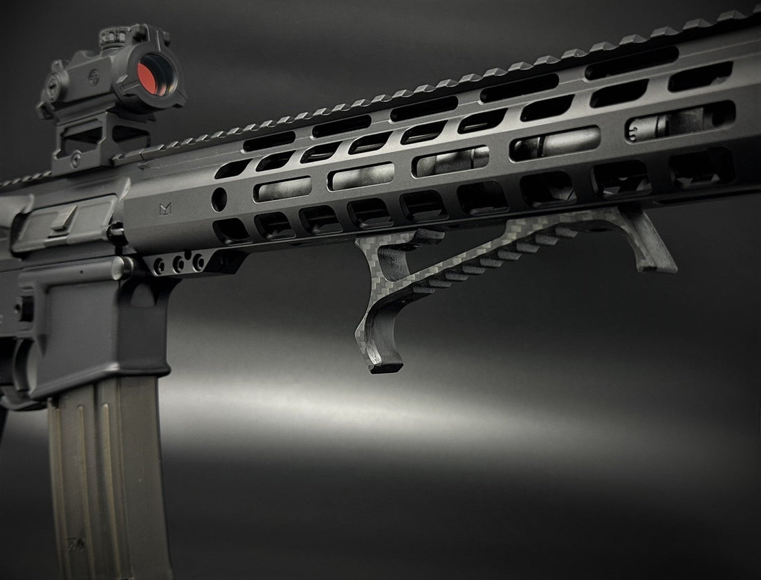 "Moruzzi Aerolite A.F.G. V.2 Carbon Fiber Tactical Handstop: Lightweight and durable firearm accessory."